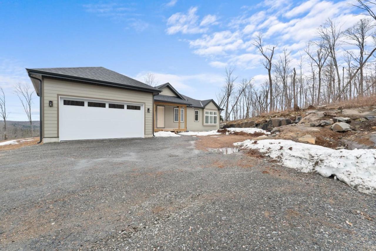 Muskoka Retreat Stunning Hilltop Views Huntsville Exterior photo